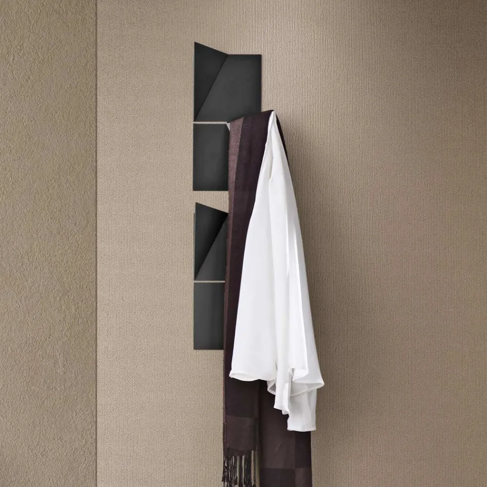Alisea Three-Color Metal Wall Coat Rack with Slanted Detail Viadurini
