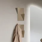 Alisea Three-Color Metal Wall Coat Rack with Slanted Detail Viadurini