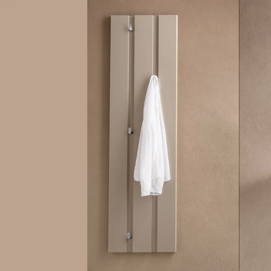 Wall-mounted coat rack in lacquered melamine with five metal hooks - Lunis Viadurini