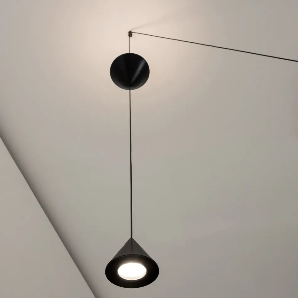 Wall Lamp in Black Aluminum and Double Cone Minimal Design - Mercado Viadurini