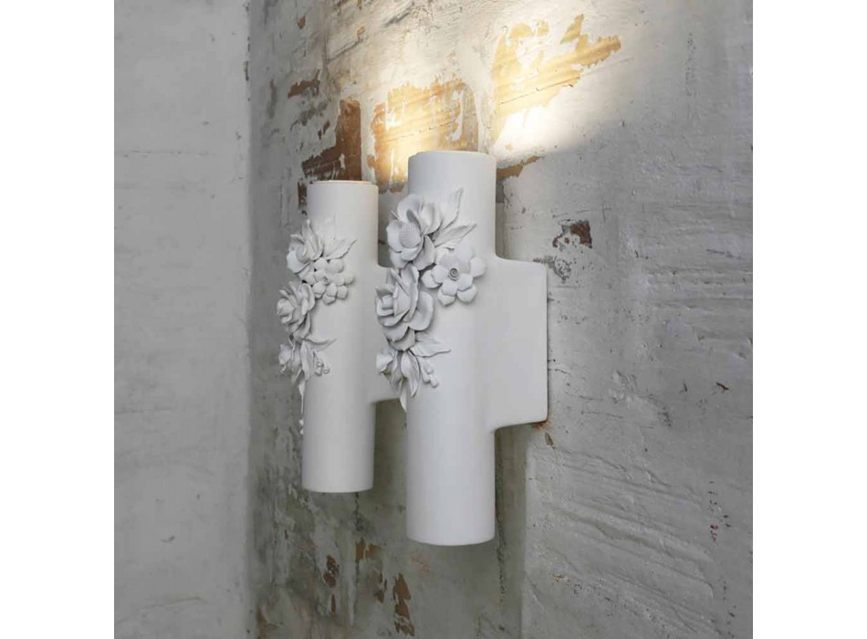 Wall Sconce in Matt White Ceramic with Decorative Flowers - Revolution Viadurini