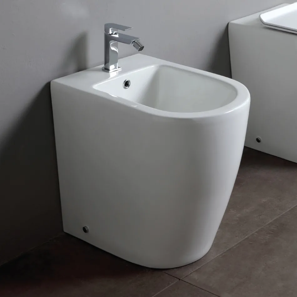 Single-Hole Floor-Mounted Bidet with Rimless Technology in White Ceramic - Oleandro  Viadurini