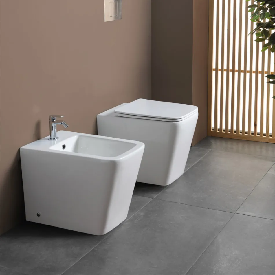 Single-Hole Floor-Mounted Bidet in White Ceramic with an Elegant Modern Design - Giunco Viadurini
