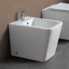 Single-Hole Floor-Mounted Bidet in White Ceramic with an Elegant Modern Design - Giunco Viadurini