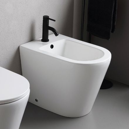 Salice Floor-Mounted Single-Hole Bidet in White Ceramic with an Elegant Modern Design Viadurini