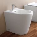 Single-Hole Floor-Mounted Bidet in White Ceramic with a Modern Design - Ginepro