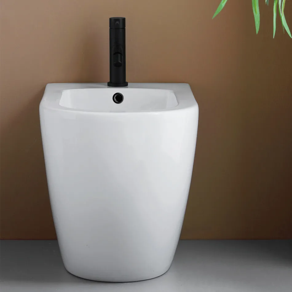 Floor-mounted single-hole bidet in durable white ceramic with a modern design - Olmo Viadurini