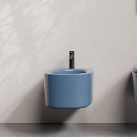 Wall-Hung Ceramic Bidet in Various Colors Made in Italy - Girl Viadurini