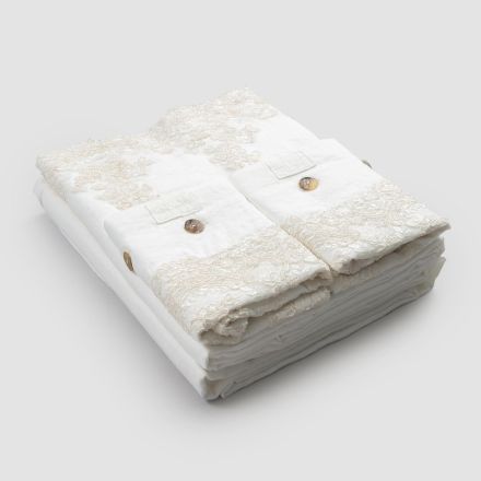 Double bed sheet set in light linen and elegant lace - Gantelo Viadurini