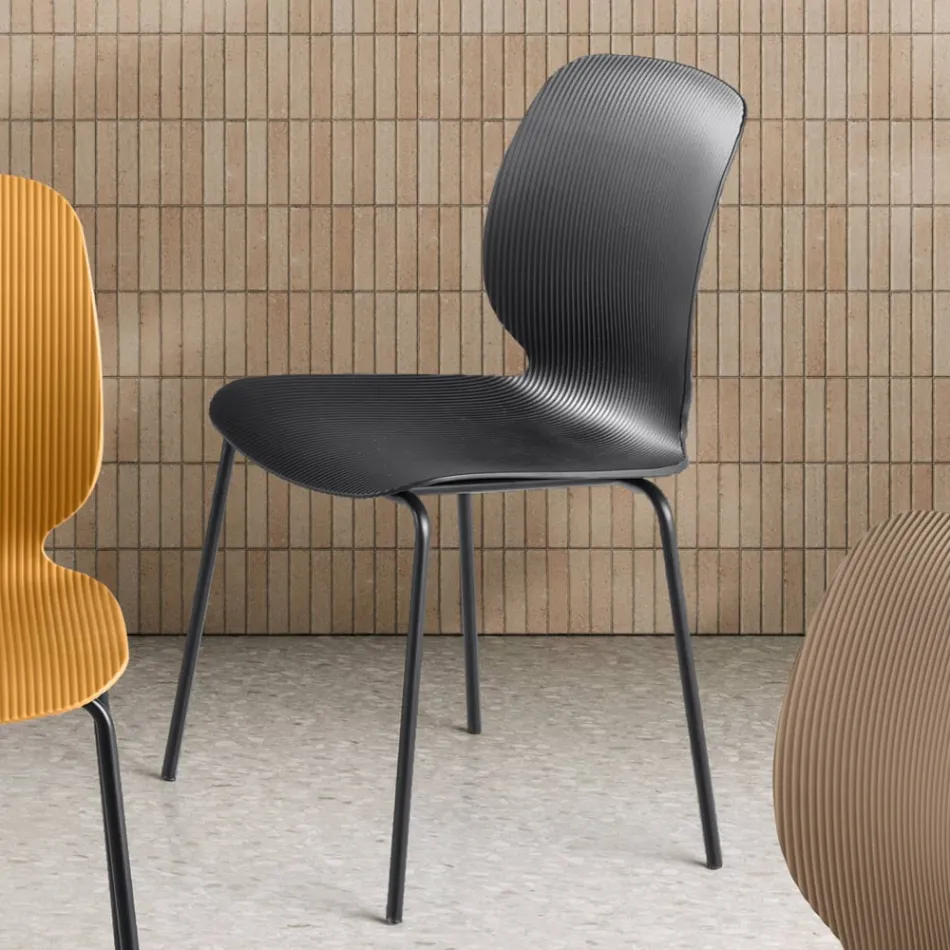 Two Chairs in Polypropylene and Painted Metal in Multiple Colors - Dorica Viadurini
