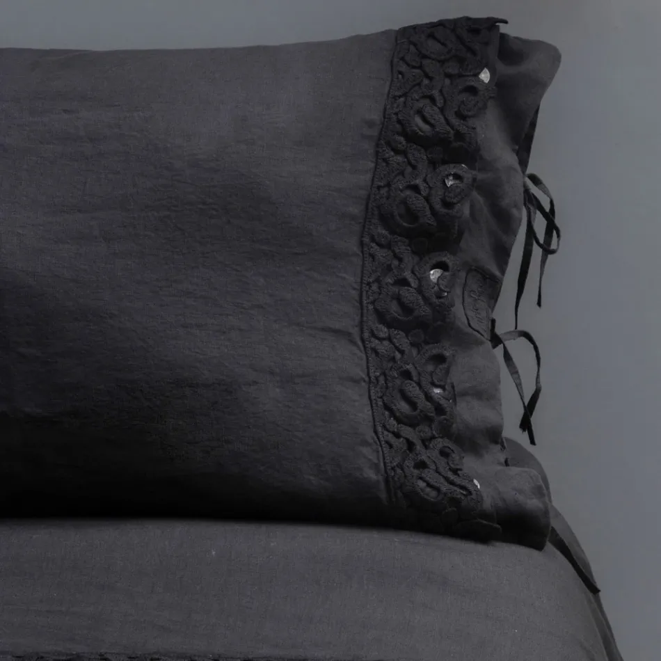 Linen Pillowcase with Poema Lace and Butter or Black Laces Made in Italy - Masone Viadurini