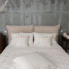 Square Pillowcase in Dusty or Retro Linen with Buttons and Armonia Lace - Logos Viadurini