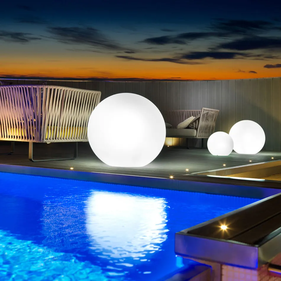 Spherical Outdoor Lamp in White Polyethylene Made in Italy - Nelida Viadurini