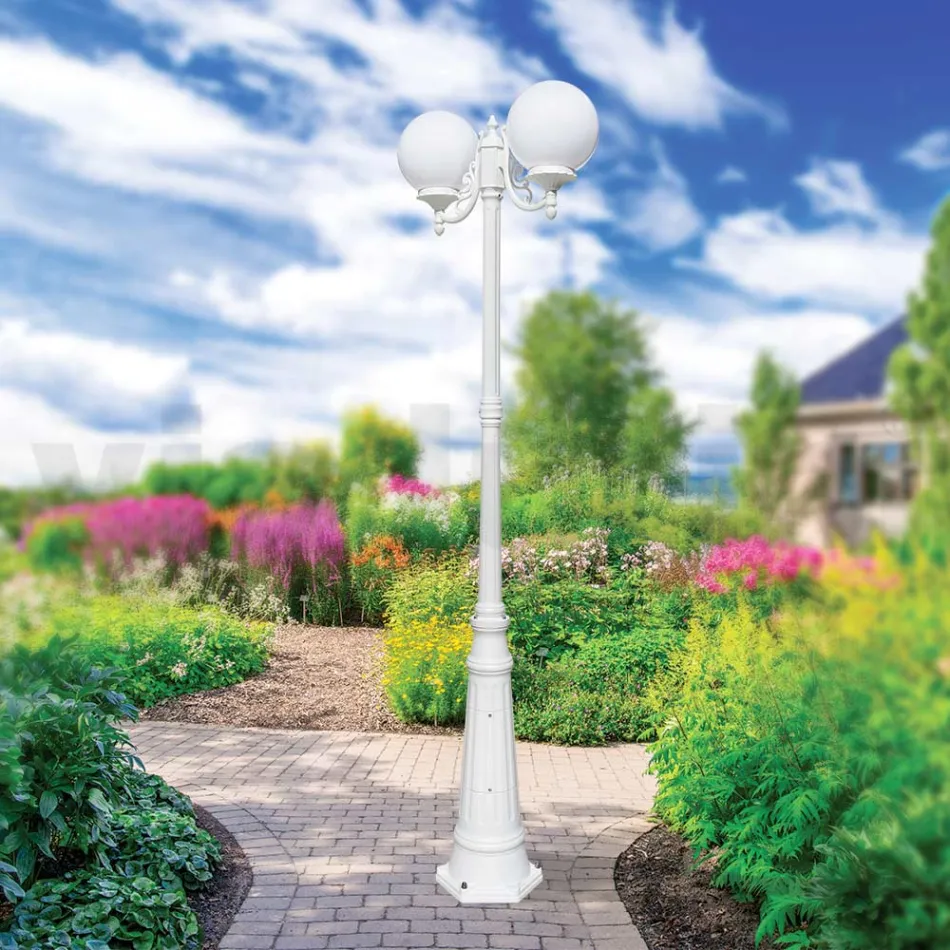 230 cm high street lamp in white acrylic and aluminum made in Italy - Trovabianco Viadurini