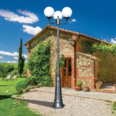 242 cm tall street lamp in Acrylic and Anthracite Aluminum Made in Italy - Trovaantracite Viadurini