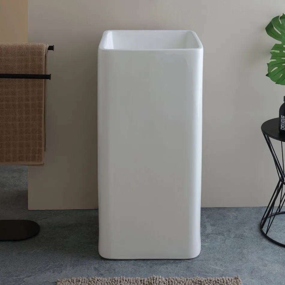 Freestanding Square Ceramic Washbasin with a Modern Design - Papavero Viadurini