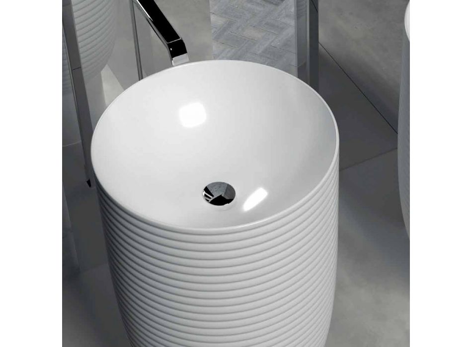 Freestanding washbasin in white ceramic or colored Trabia Viadurini