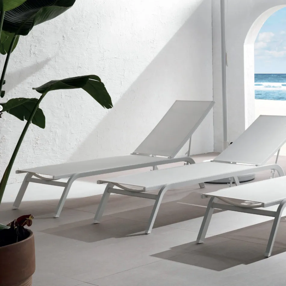 Outdoor Sunbed in Aluminum and Textilene with Retractable Wheels, 2 Pieces - Donkey Viadurini
