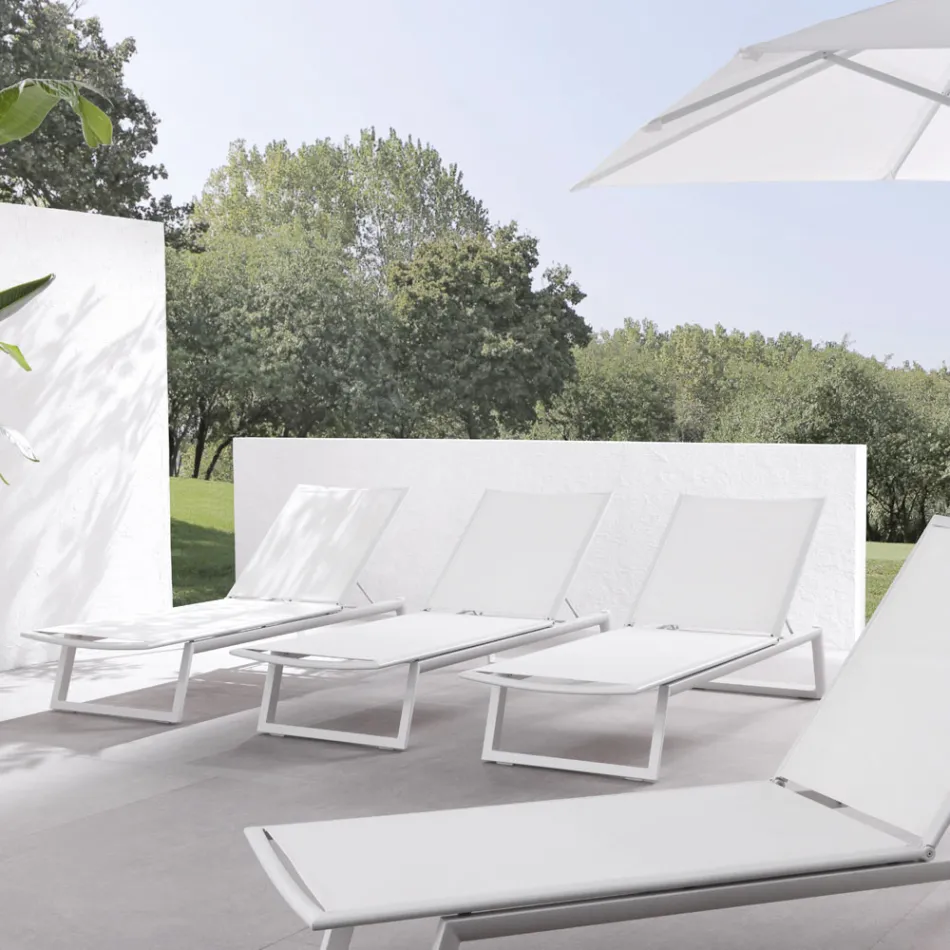 Outdoor Sunbed in Aluminum and Textilene with Retractable Wheels, 2 Pieces - Donkey Viadurini
