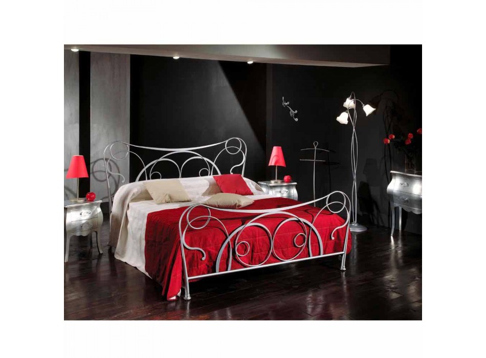 Double bed in iron craft with tapered legs Zoe Viadurini