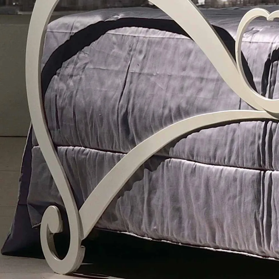 Double bed upholstered with iron crystals Kimberly Viadurini
