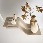 Nimea Wavy Metal Wall Shelf in Three Color Finishes Viadurini