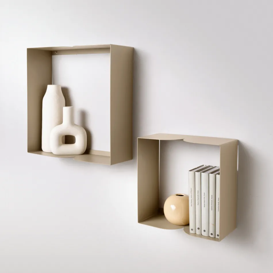 Metal Shelf in Two Sizes and Three Colors with Curved Details - Thalia Viadurini