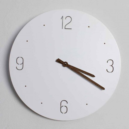 Classic Design Wall Clock in White Round Wood Laser Cut - Jovial Viadurini