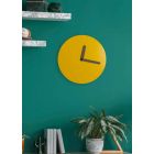 Modern Wall Clock in Ocher Wood Round Design Made in Italy - Amalthea Viadurini