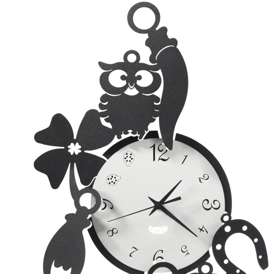 Round Design Iron Wall Clock with Fortuna Decorations - Tibio Viadurini