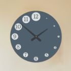 Wooden Clock with Gradually Enlarging Numbers Made in Italy - Kenya Viadurini