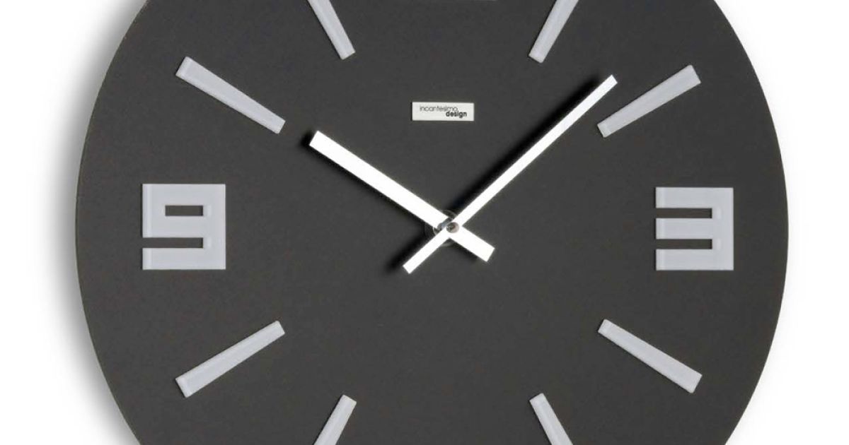 Clock in semi-foamed PVC and colored methacrylate