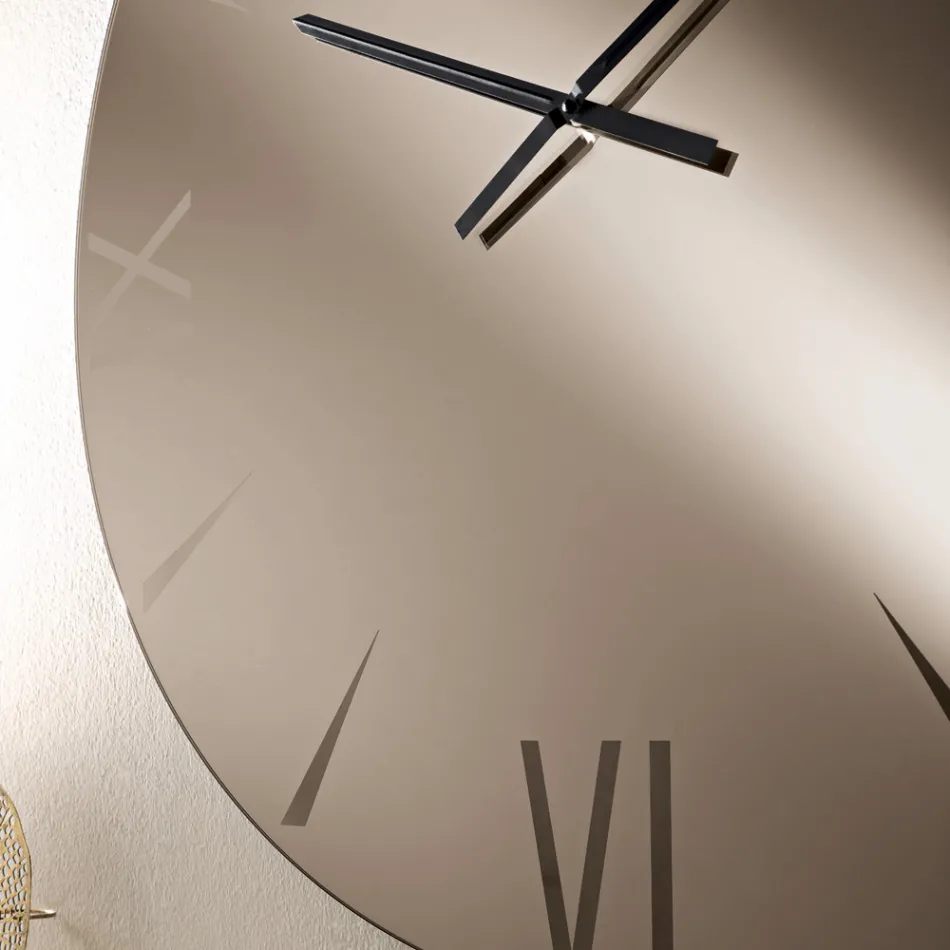 Round Mirrored Glass Clock with Laser-Engraved Numbers - Clelia Viadurini