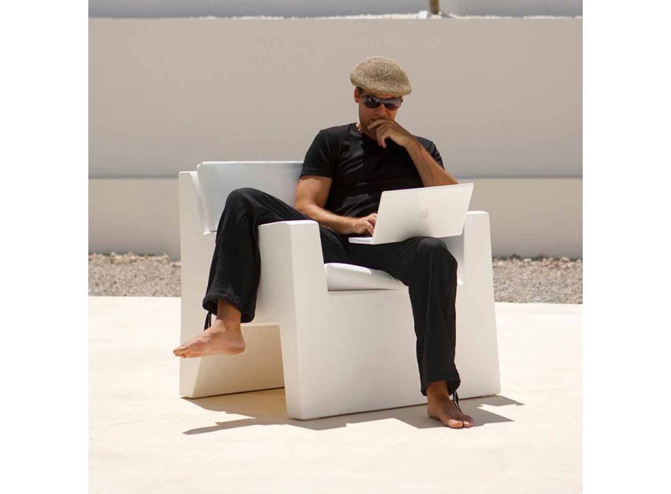 Jut by Vondom design outdoor armchair in polyethylene resin Viadurini