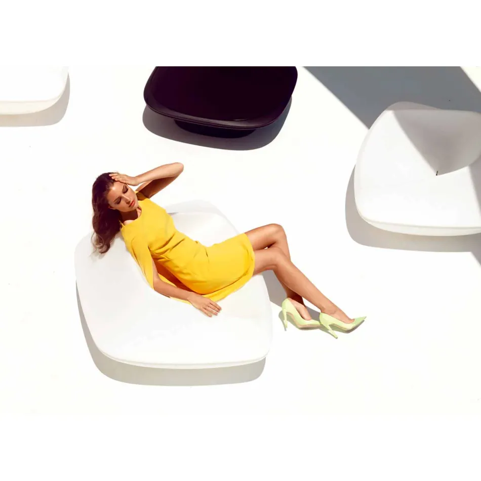 Contemporary design polyethylene garden armchair Ufo by Vondom Viadurini