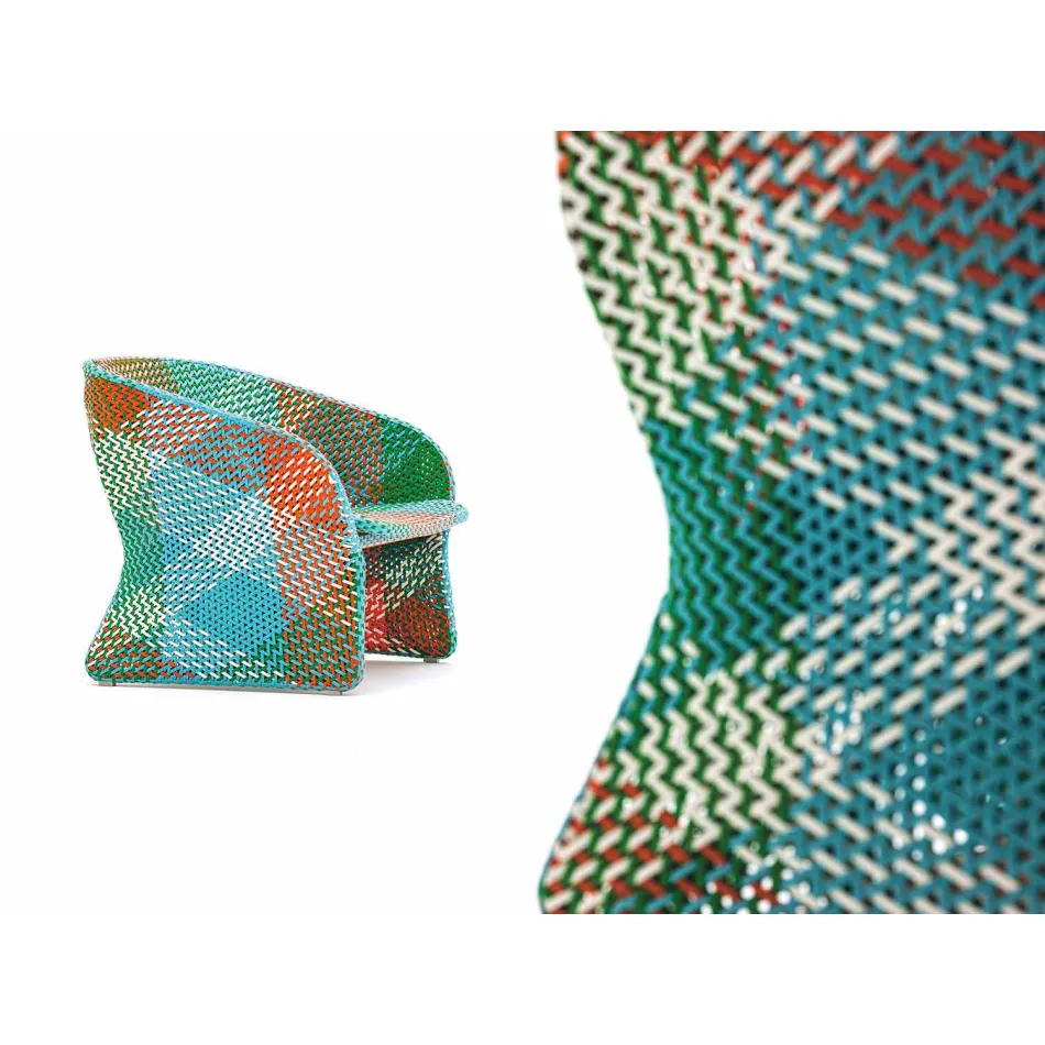 Garden armchair in colored braided synthetic fiber - Maat by Varaschin Viadurini