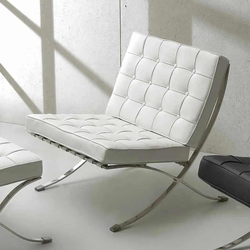 Morella armchair in eco-leather with buttons and chromed structure Viadurini