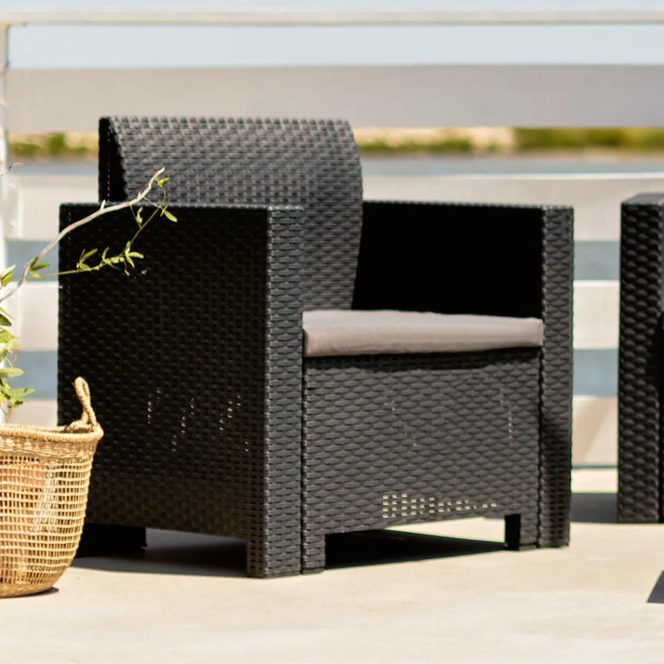 Living room with 1 sofa, 2 armchairs and 1 coffee table with seat cushions - Machine Viadurini