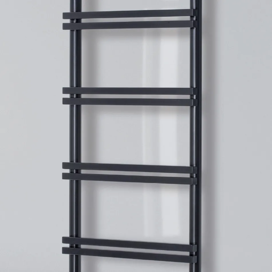 Mixed Towel Warmer with Vertical Manifolds Made in Italy - Ginger Viadurini