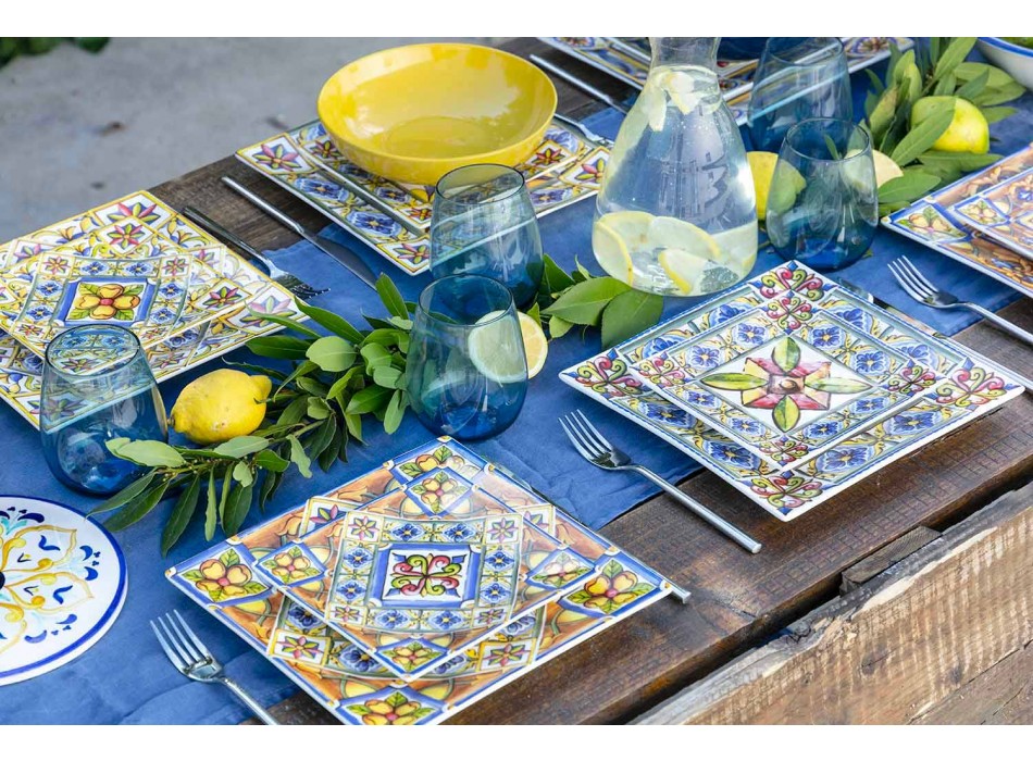 Set of Modern Colored Square Plates in Porcelain and Porcelain 18 Pieces - Summer Viadurini