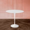 Tulip Saarinen Coffee Table H 52 with Oval Top in White Liquid Laminate Made in Italy - Scarlet