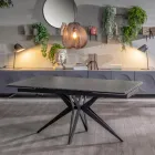 Extendable table to 240 cm in ceramic and metal base - Bouquet Viadurini