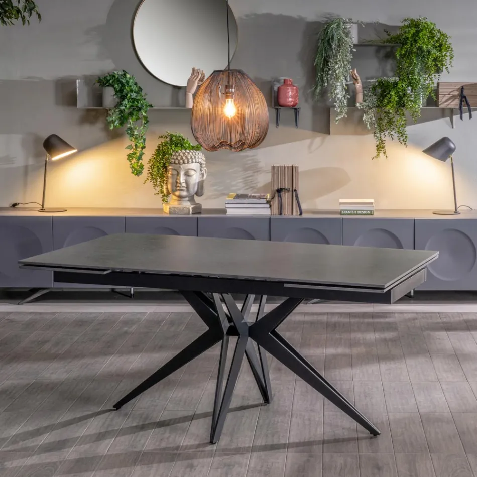 Extendable table to 240 cm in ceramic and metal base - Bouquet Viadurini