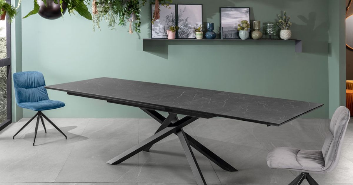 Extendable table to 270 cm in HPL and aluminum base