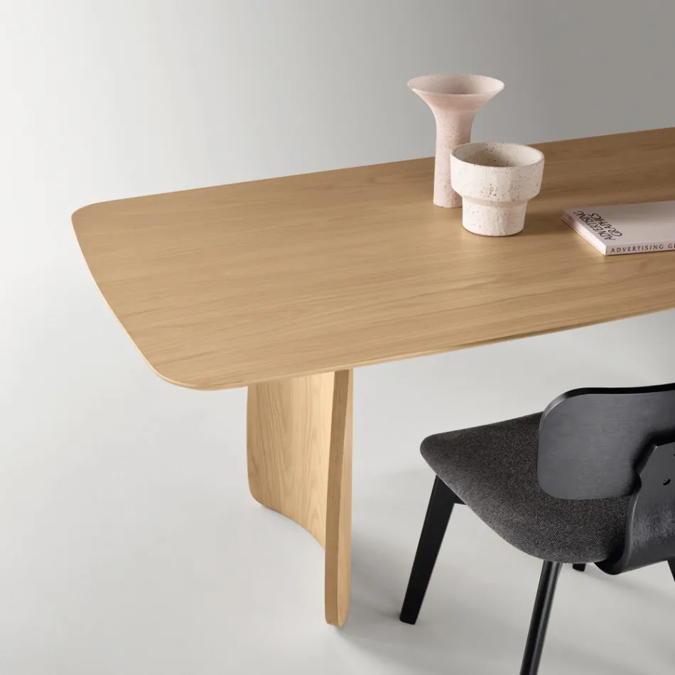 Wood-Effect Table with Curved Legs in Two Sizes and Various Finishes - Argo Viadurini