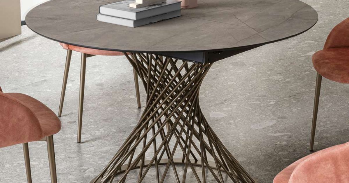 Round Table Extendable to 170 cm in Metal and HPL