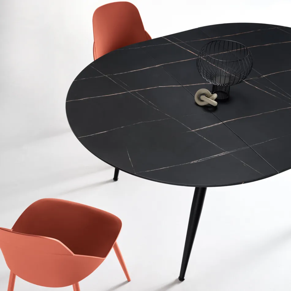 Round Six-Seater Table with MDF Top and Metal Base - Croma Viadurini
