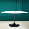 Tulip Eero Saarinen H 73 Oval Table in Ceramic Calacatta Michelangelo - Scarlet