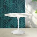 Tulip Saarinen table H 74 cm in Florim Statuario Lucido ceramic - Scarlet