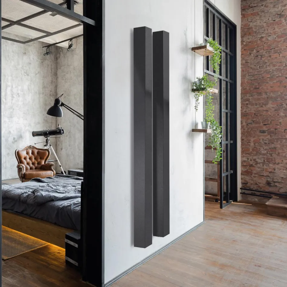 Electric Radiator in Carbon Steel with Two Finishes Made in Italy - Ember Viadurini